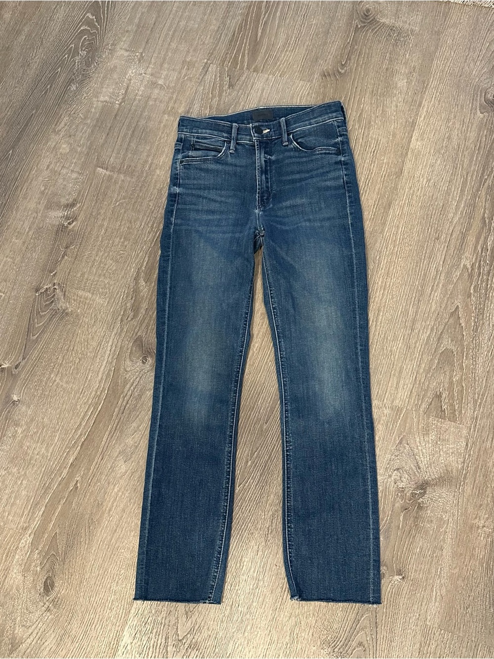 Mother denim blue the mid rise dazzler ankle wish on a star size 24